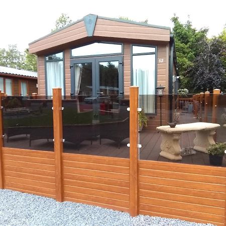 12 Burnside Lodge Auchterarder Buitenkant foto