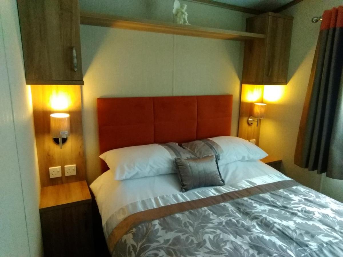 12 Burnside Lodge Auchterarder Buitenkant foto